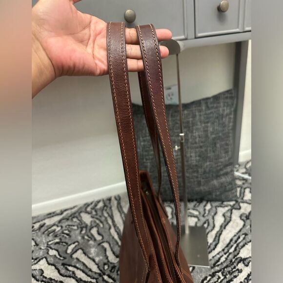 Larella Italian leather Shoulder bag - Picture 7 of 16